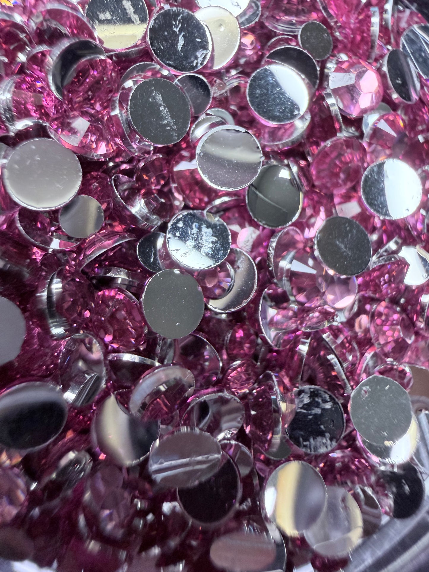 Rose Noir|Pink Glass Rhinestones